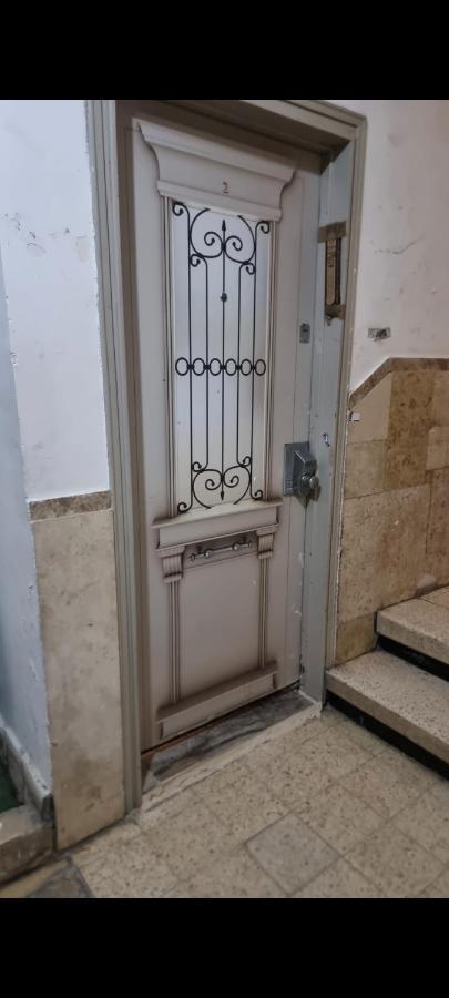 הברון Baron Διαμέρισμα Ρισόν Λε Ζιόν Εξωτερικό φωτογραφία
